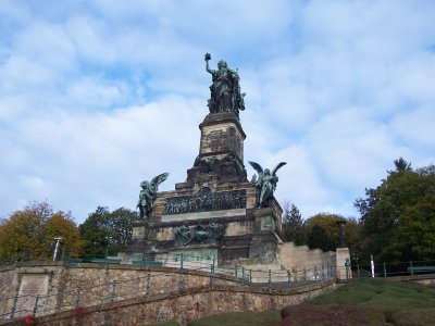 Rüdesheim and the Niederwalddenkmal