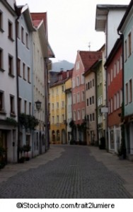 A street in Fuessen, Bavaria - ©iStockphoto.com/trait2lumiere