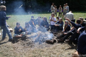 Cooking twists at the International Scout Camp during the Hessentag Cooking twists at the International Scout Camp during the Hessentag