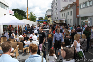 The Adenauerallee in Oberursel on Whit Monday during the Hessentag