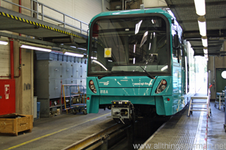 The end of the U5-50 train over a maintenance pit