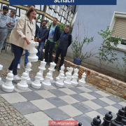 Schachbrett eröffnet – Figurausleih möglich