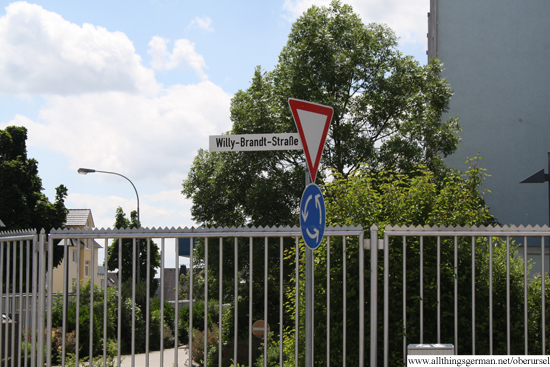 Willy-Brandt-Straße in Oberursel