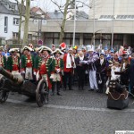 The carnival clubs attack the town hall