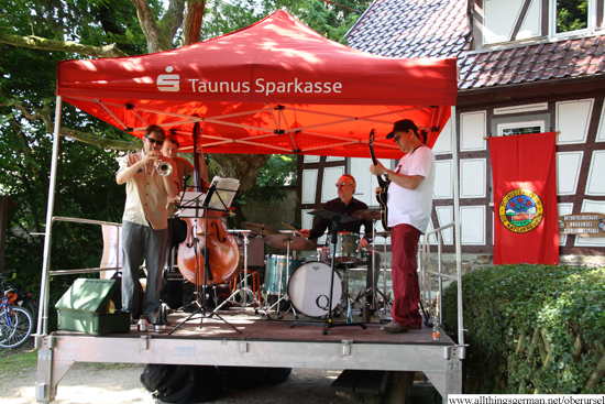 The Bandstand feat. Valentin Garvie at the Schuckardsmühle