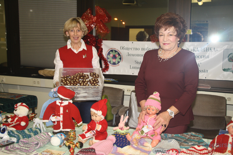 Visitors from Lomonossow at the Christmas Market