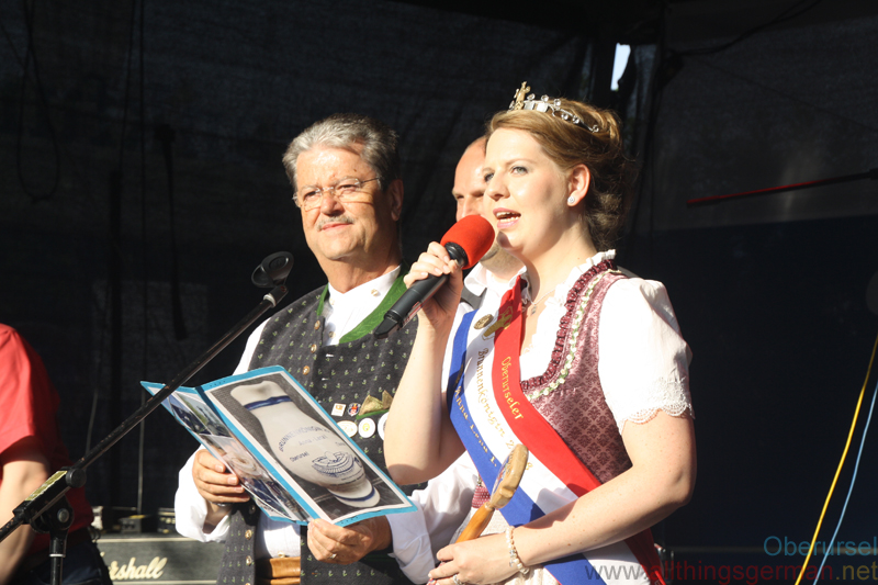 Fountain Queen Anna-Lena I. with Brunnenmeister Herbert