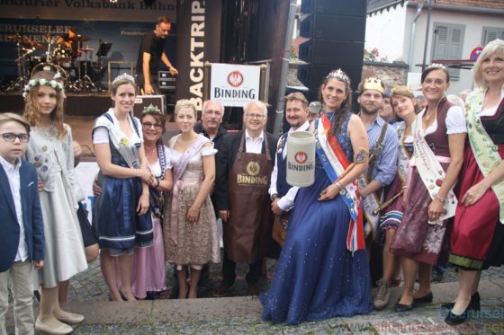Pia I. and Matthias with their guests
